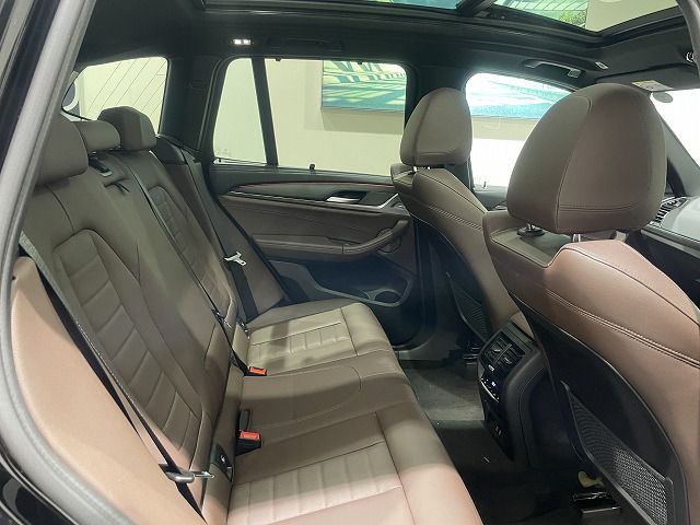 G01 X3 M40d RHD LCI