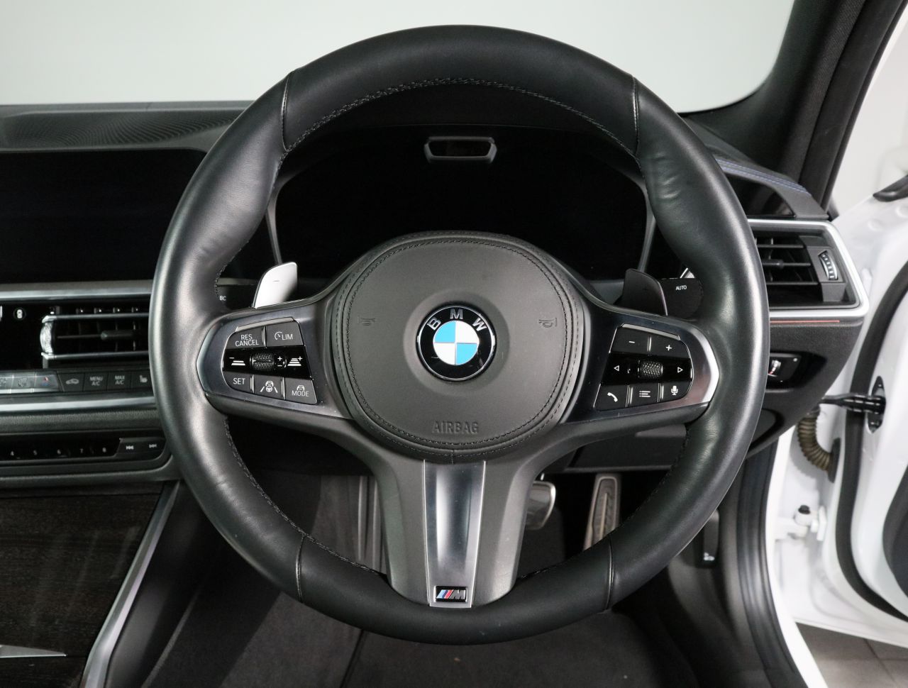 330i Berline RHD