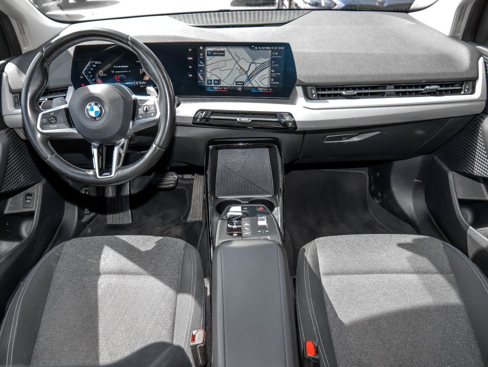 BMW 218