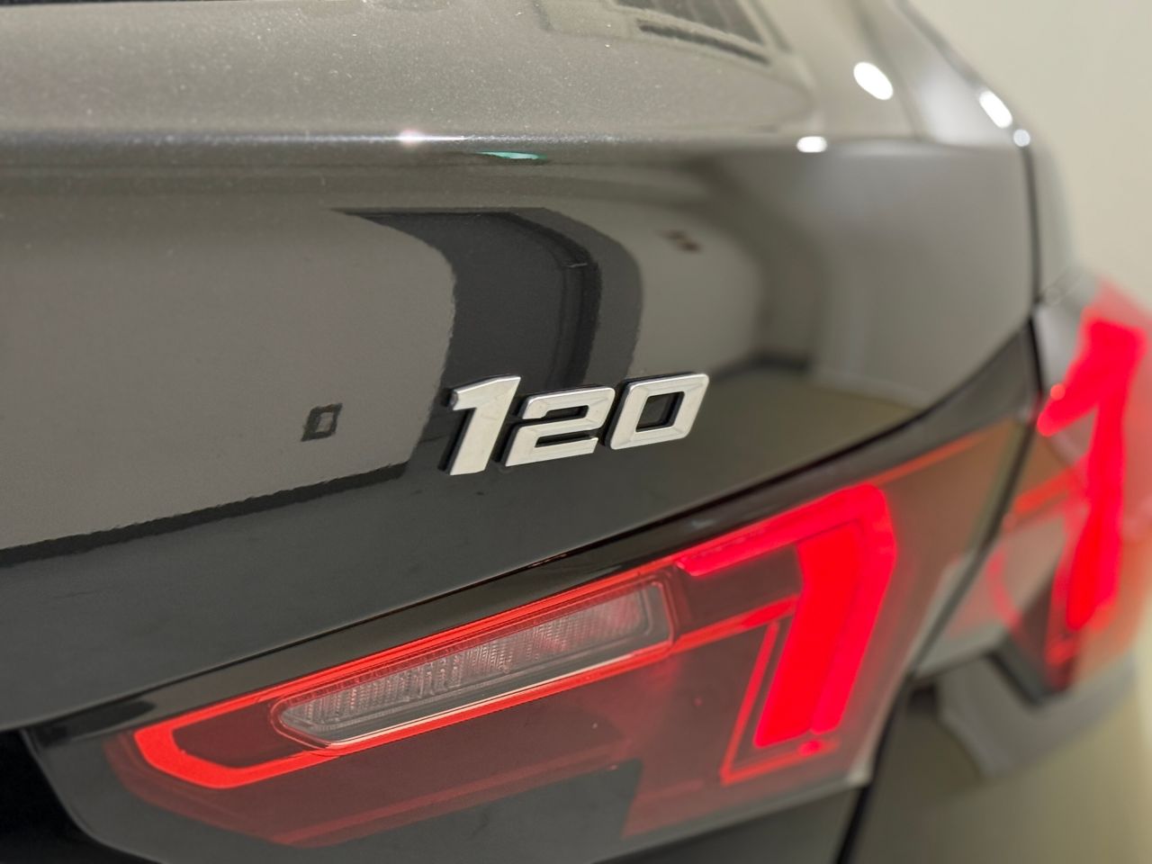 120 Sport Sports Hatch