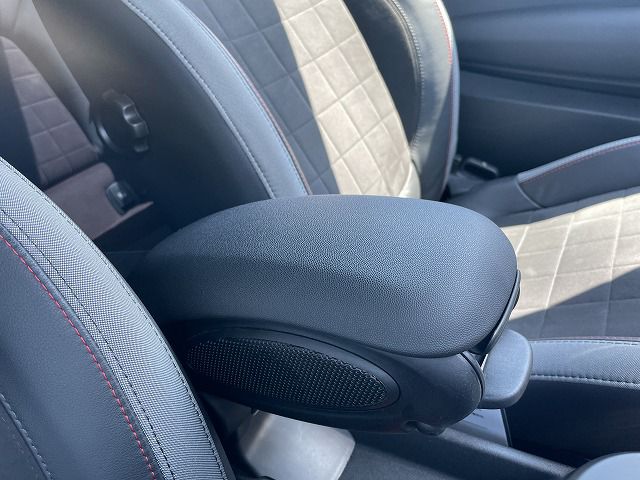 MINI JCW 3 Dr