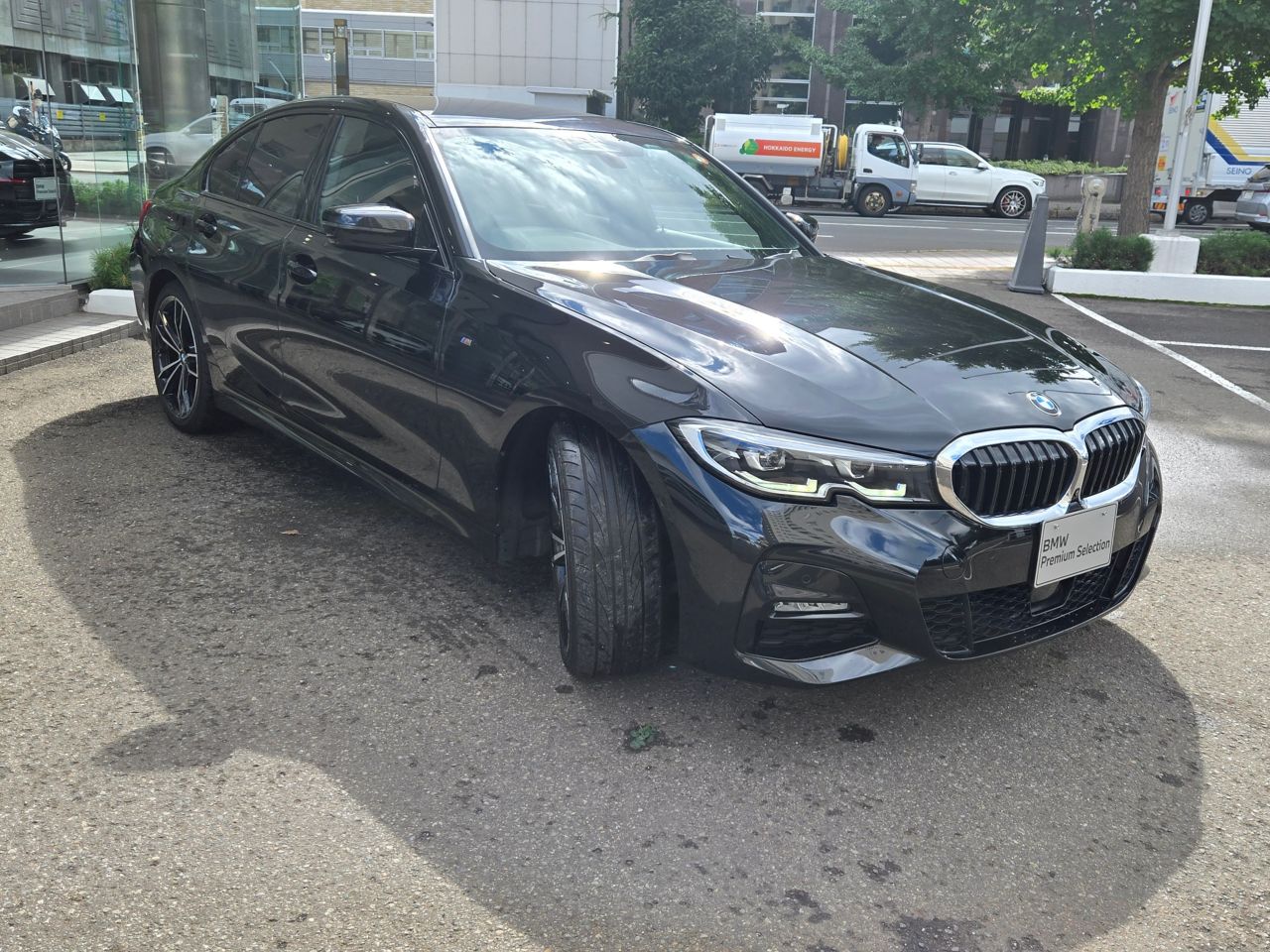 G20 320d xDrive RHD Saloon