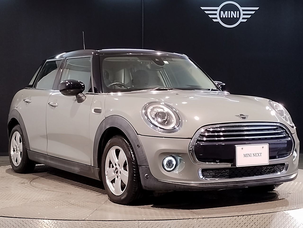 F55 COOPER D (AT)