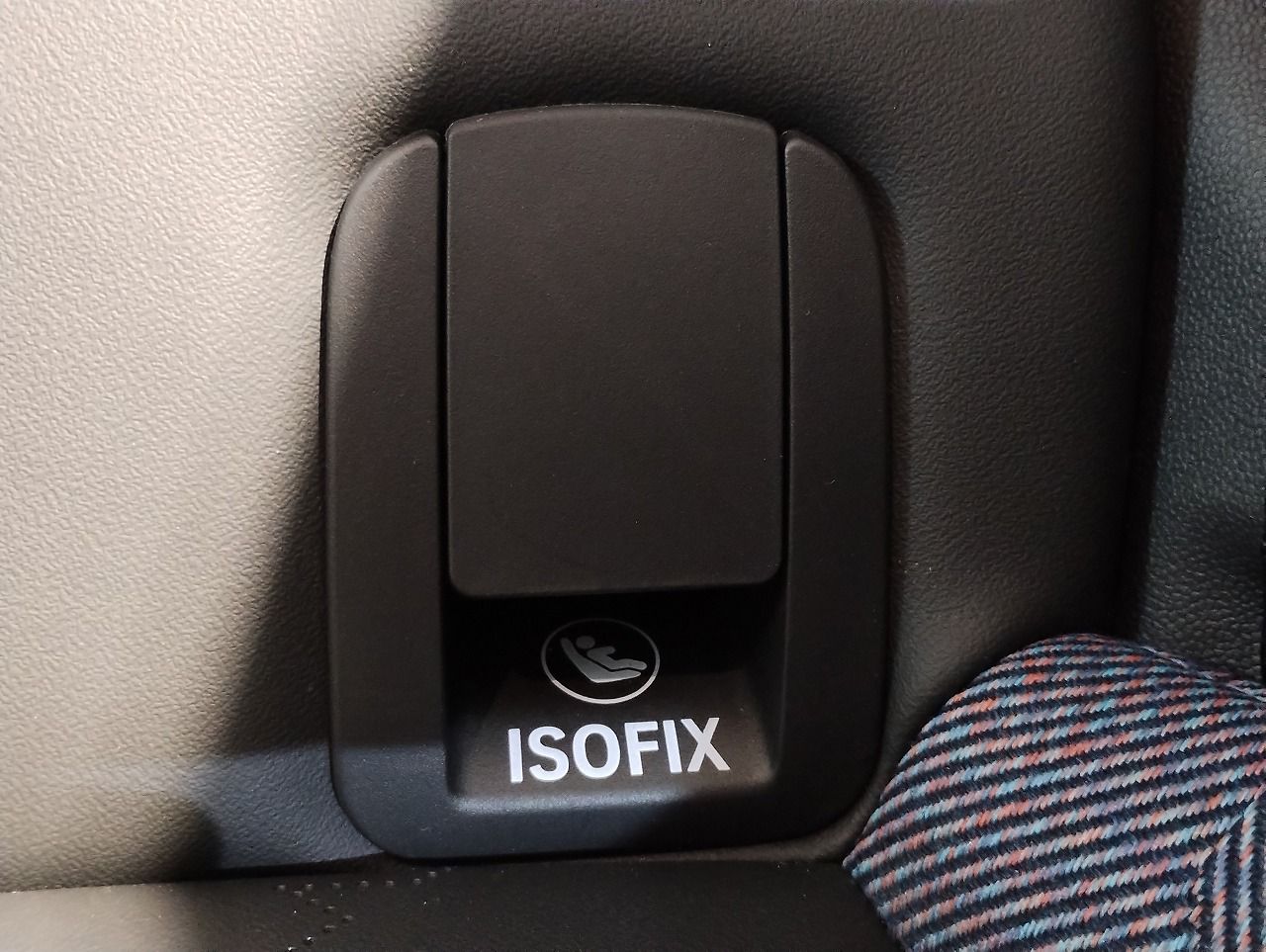 J01 MINI Cooper E