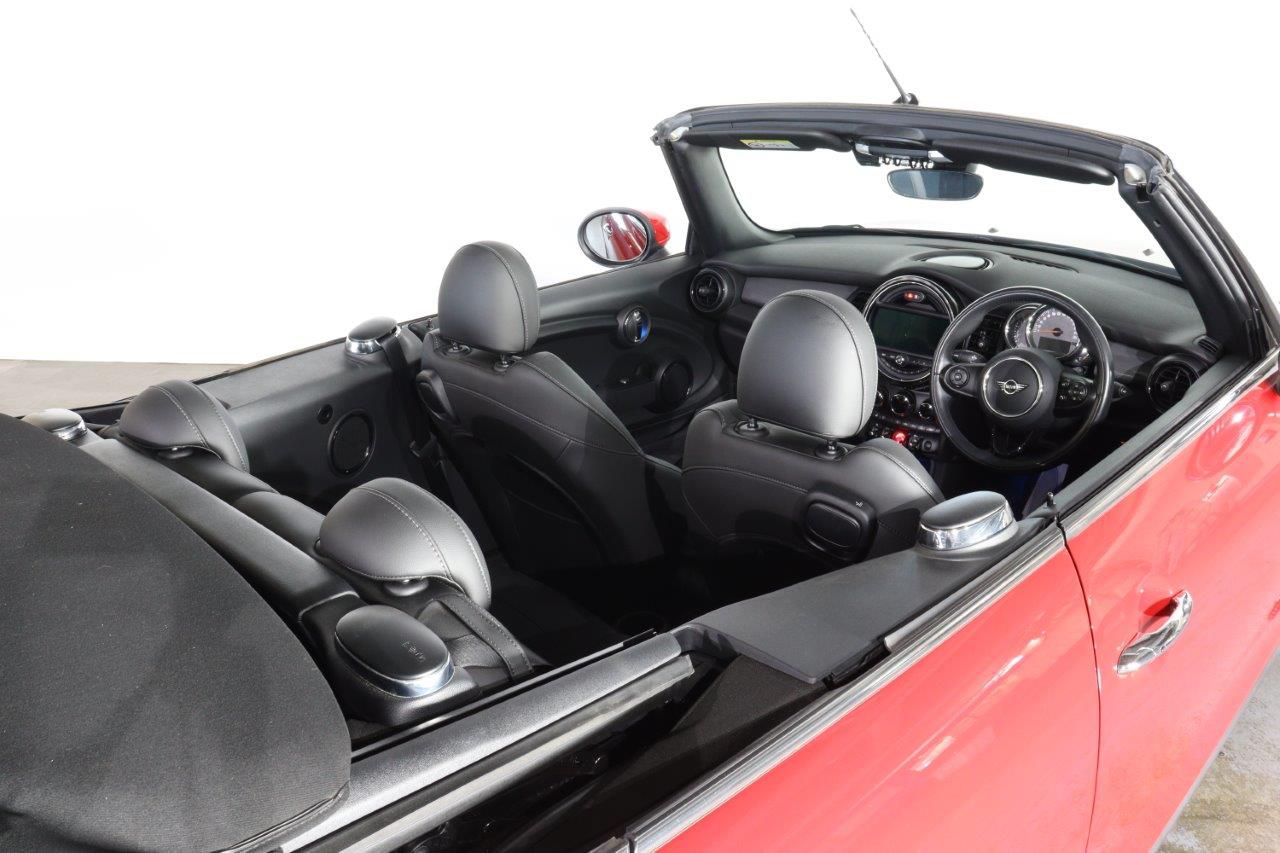 F57 MINI Cooper Convertible LCI