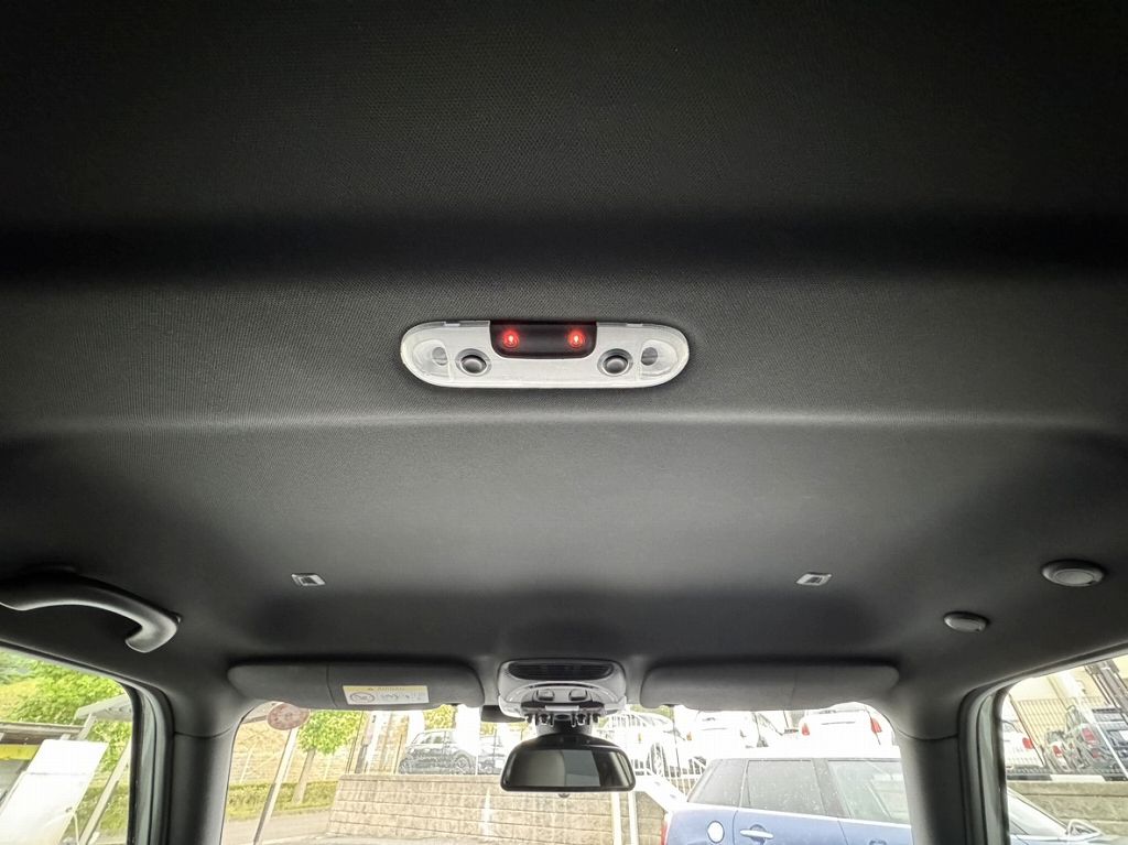 MINI CLUBMAN COOPER D