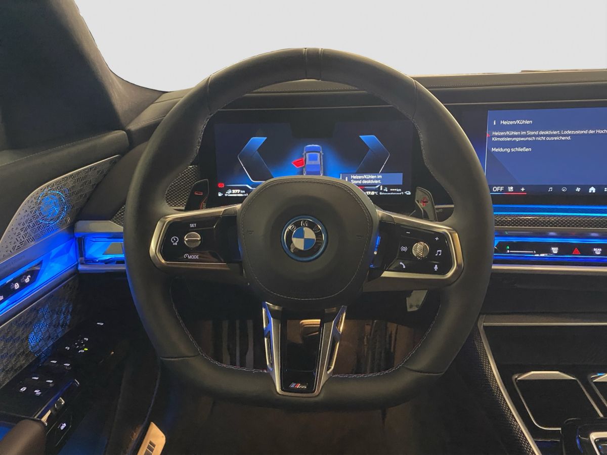 BMW 760