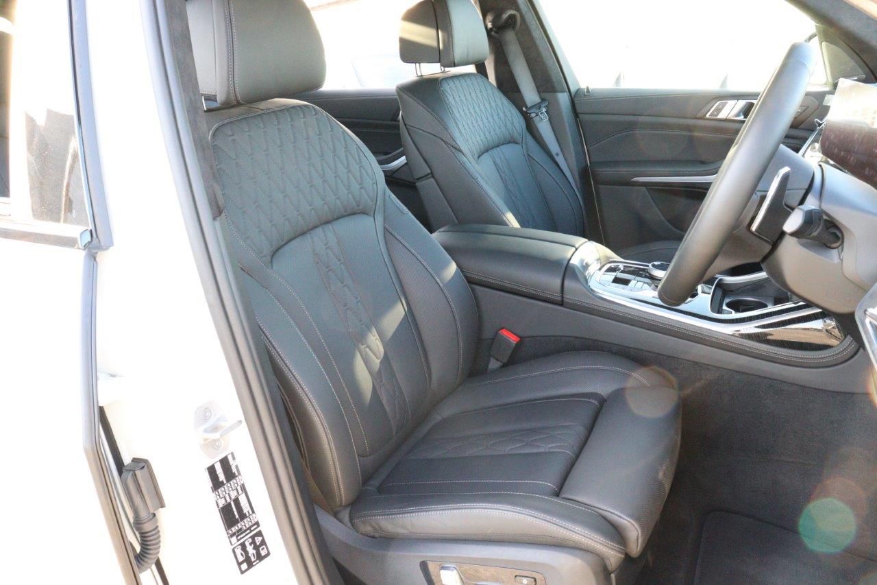 X7 xDrive40d RHD US