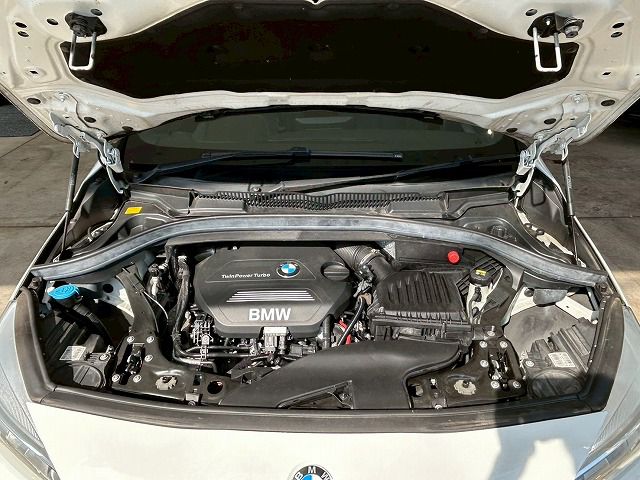218D ACTIVE TOURER RHD