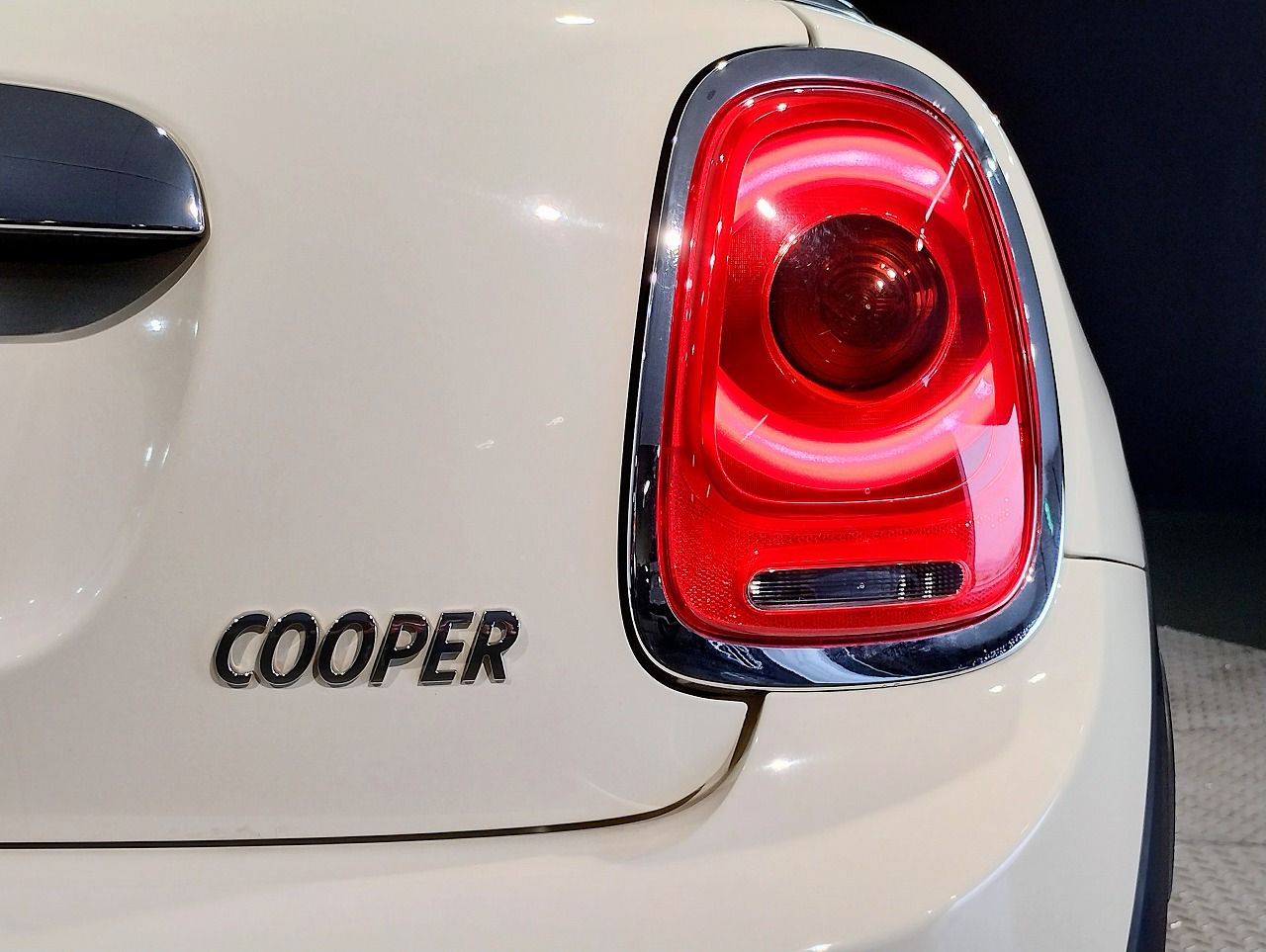 F56 MINI COOPER