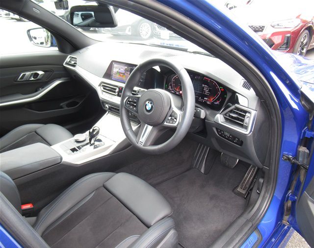 318i Berline RHD