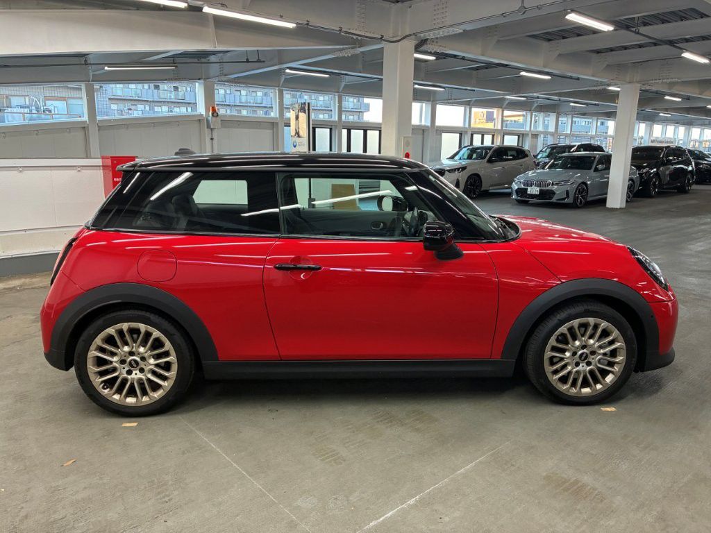 F66 MINI Cooper C 3Dr