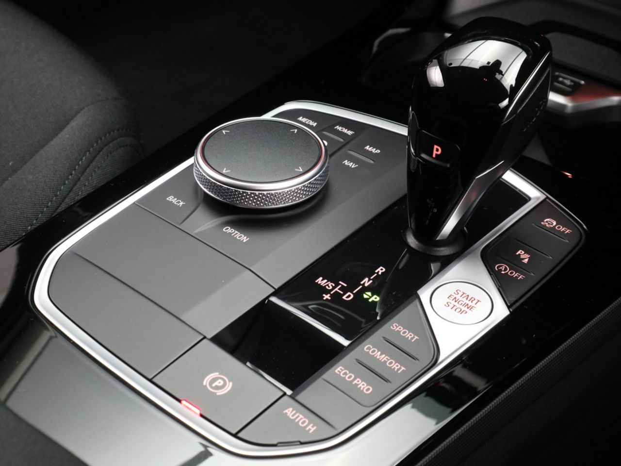 F40 118d Sports Hatch 5-door B47 2.0d
