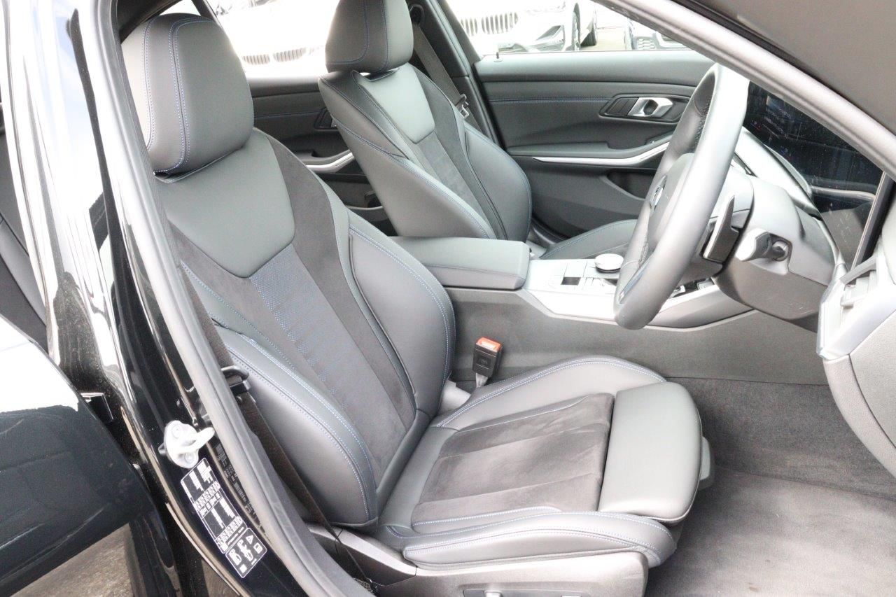320d xDrive Berline RHD