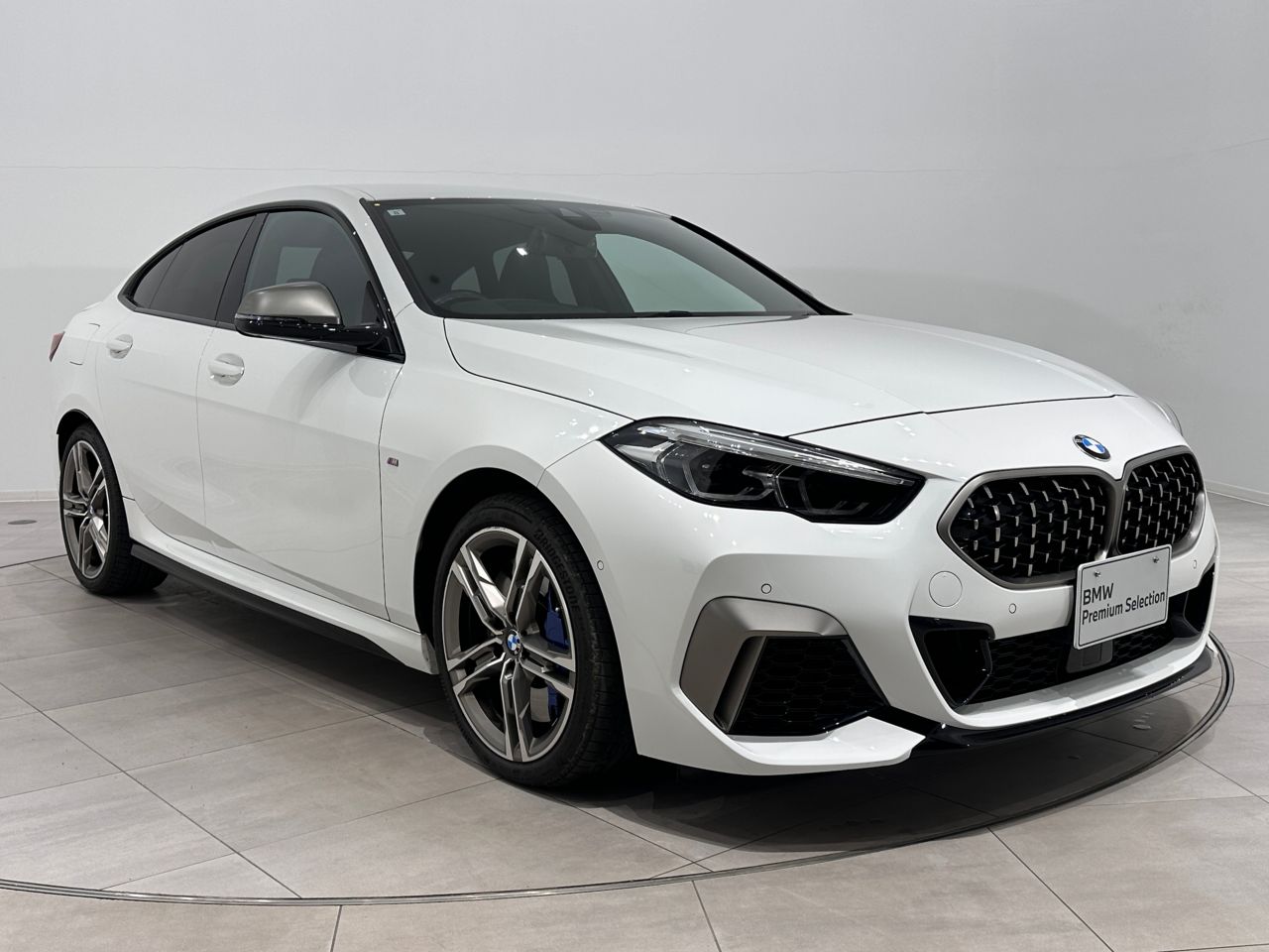 F4* **35i xDrive **** ***** B48 2.0i