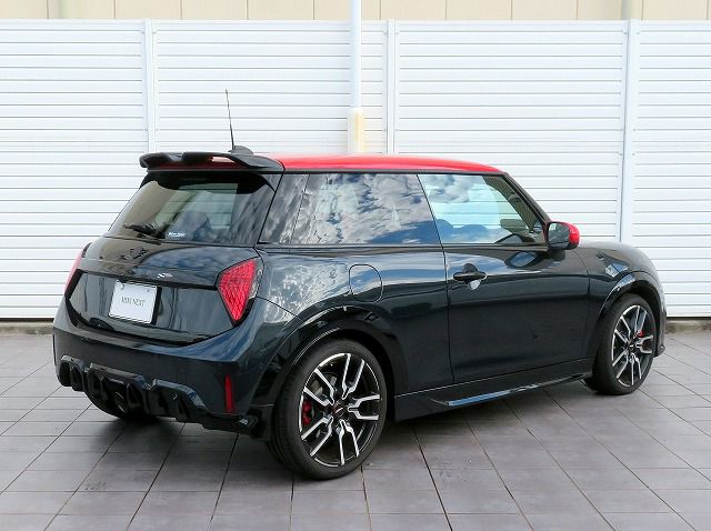 F66 MINI John Cooper Works