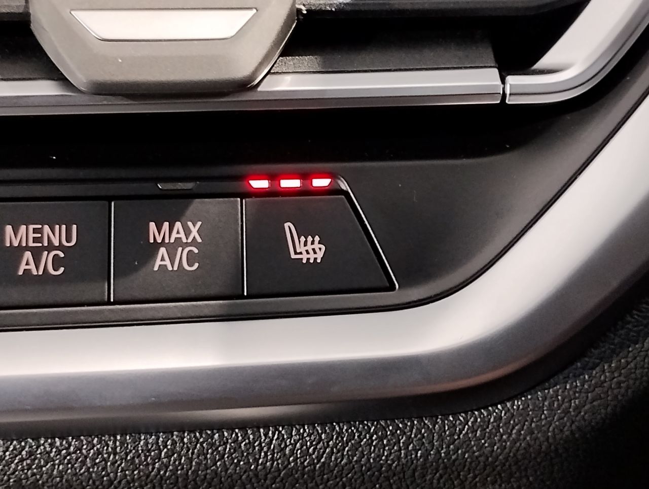 G20 320d xDrive RHD Saloon