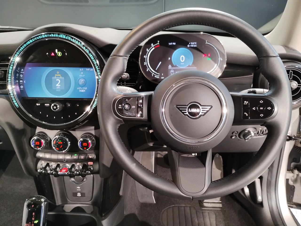 MINI Cooper F56 RHD