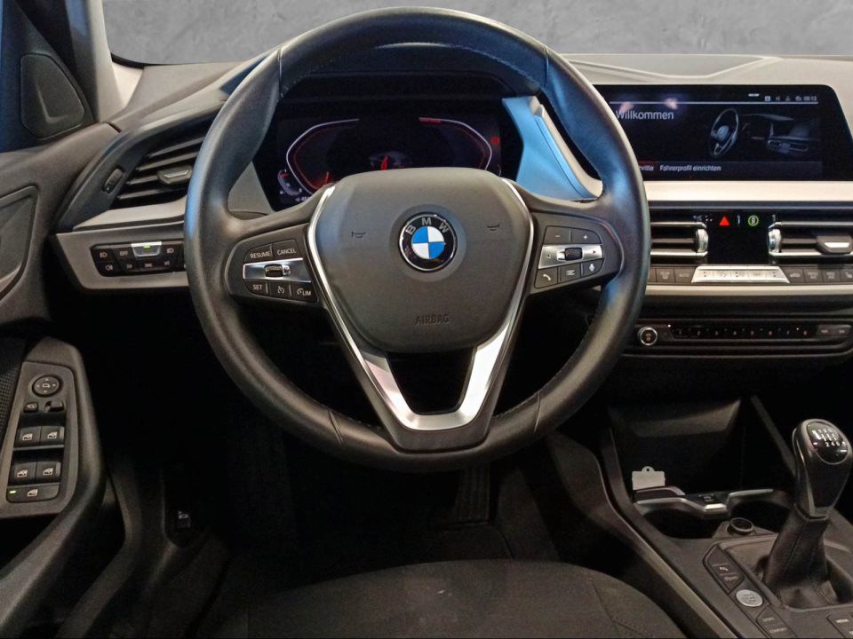 BMW 118