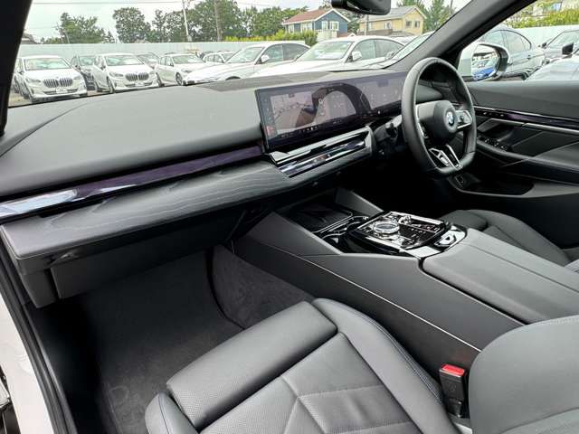 520i Sedan RHD