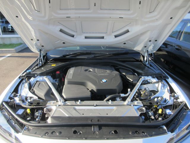 G** 4**i C********** B** 2**i RHD