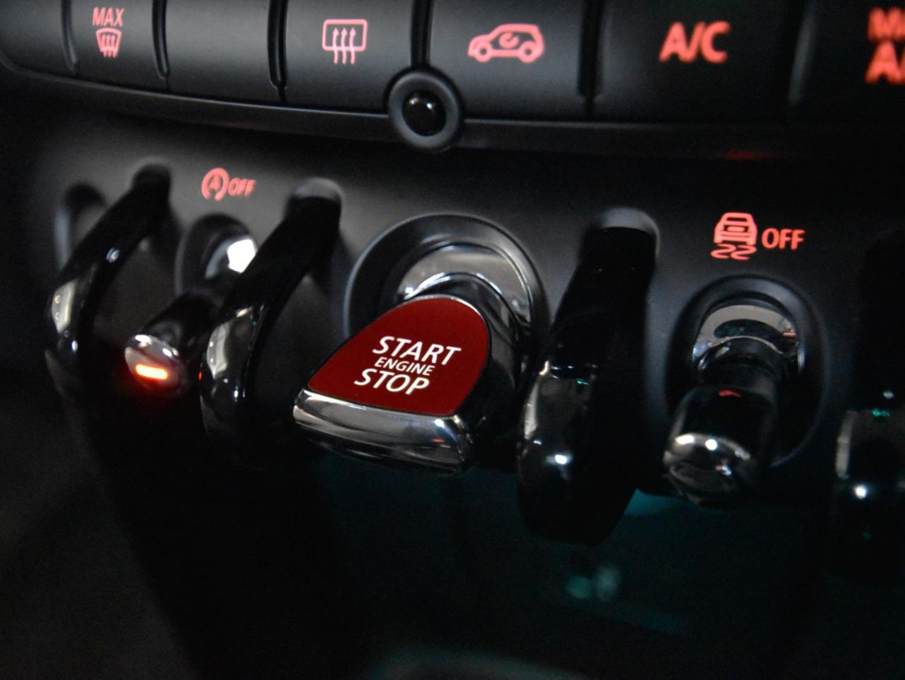 F55 MINI Cooper 5-Door Hatch LCI