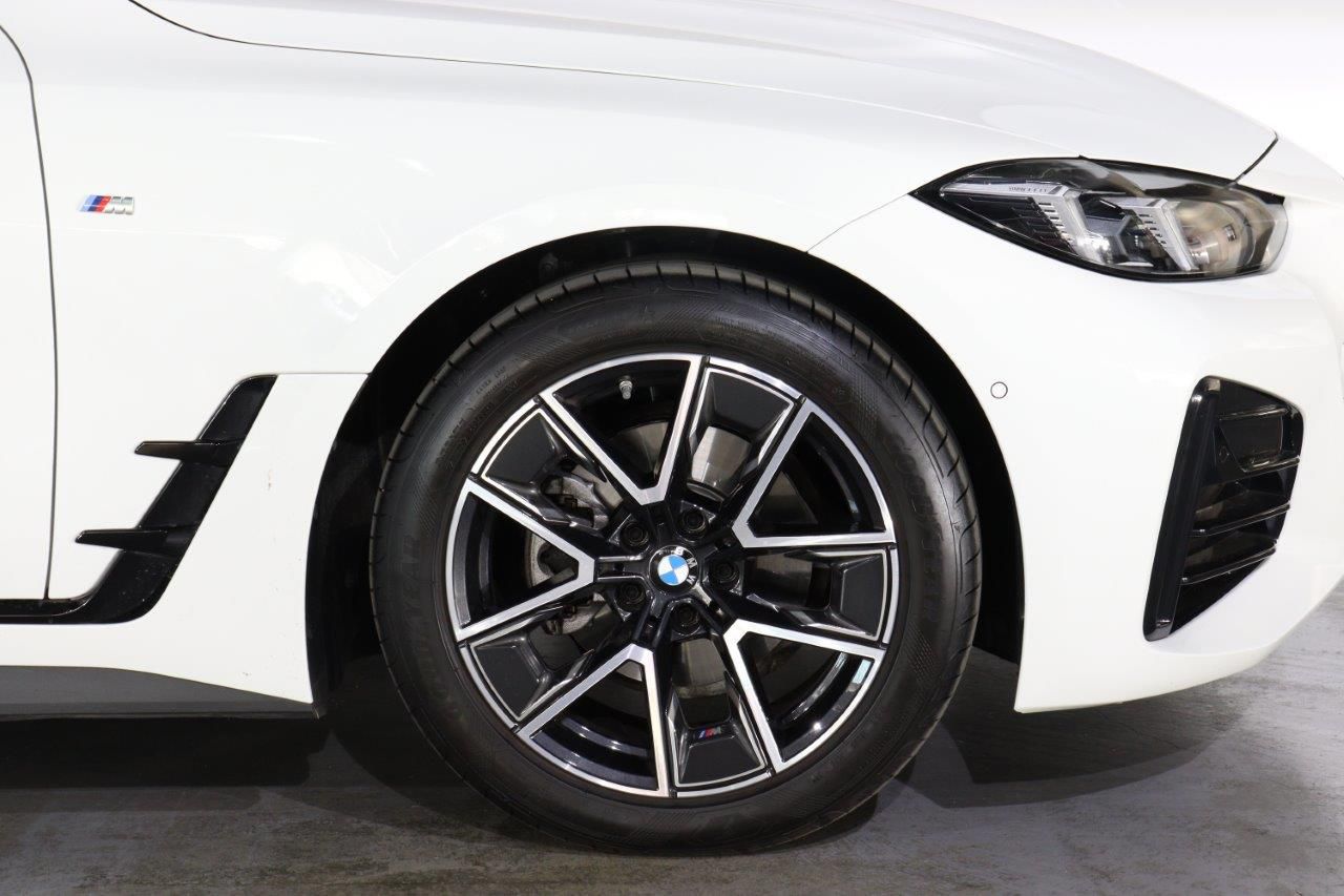 G** ***i G*** C**** ***