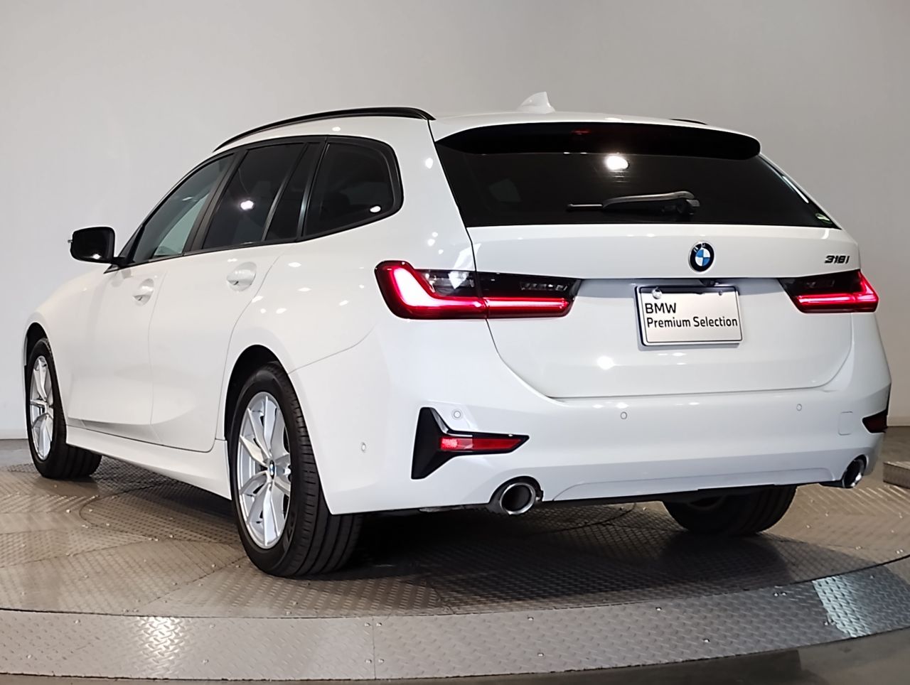 G21 318i Touring