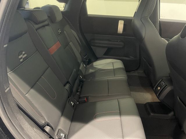 U25 MINI John Cooper Works Countryman ALL4