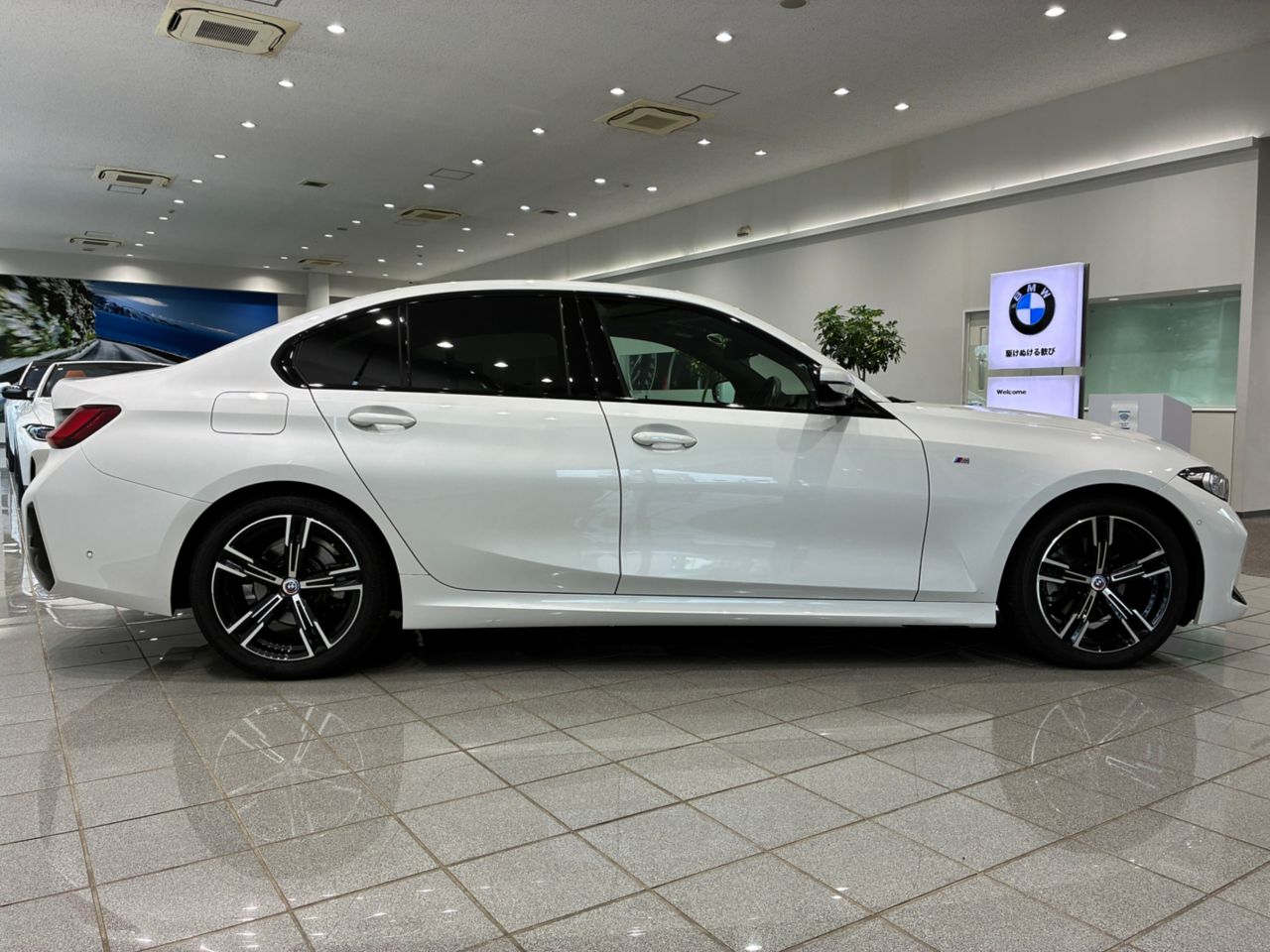 G20 320i Saloon LCI RHD MX