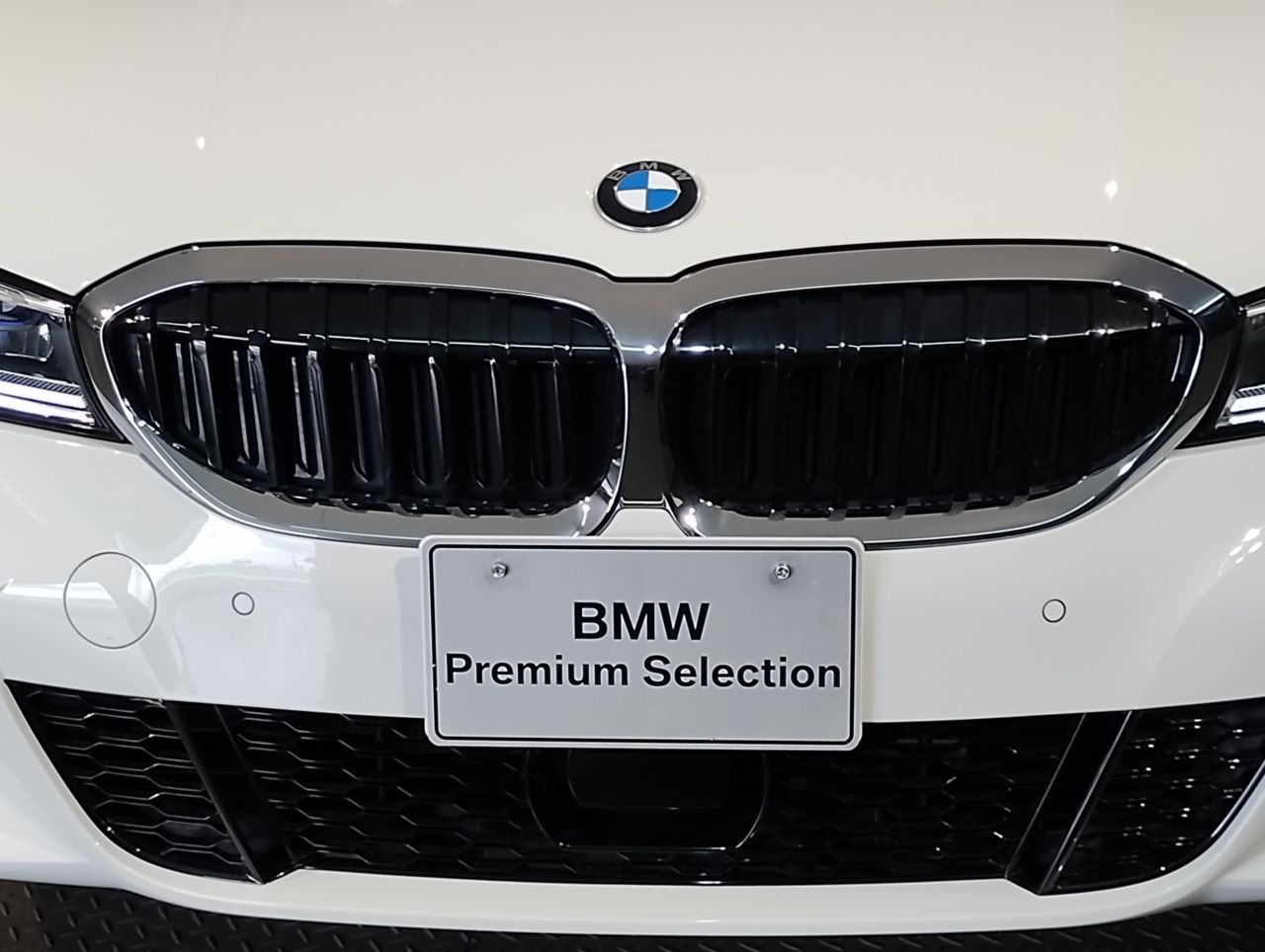 G20 320d xDrive RHD Saloon