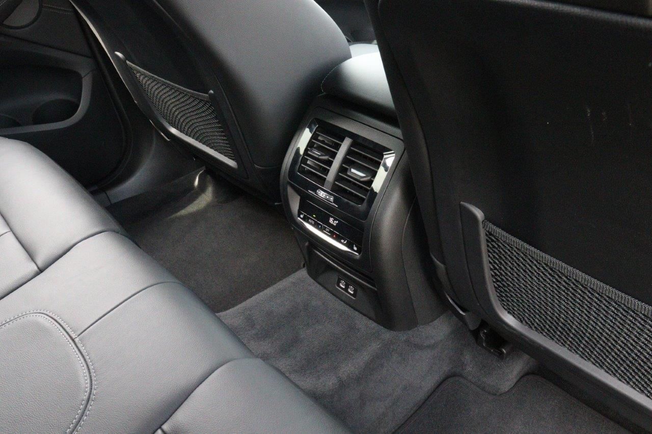 G01 X3 M40i RHD LCI ZA
