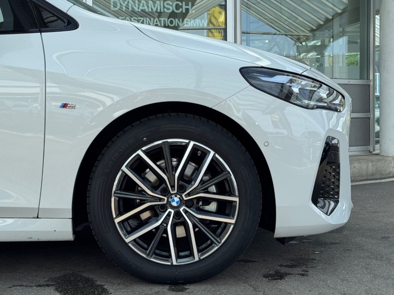 BMW 218