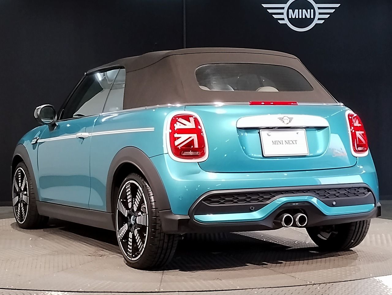 MINI Cooper S Convertible RHD
