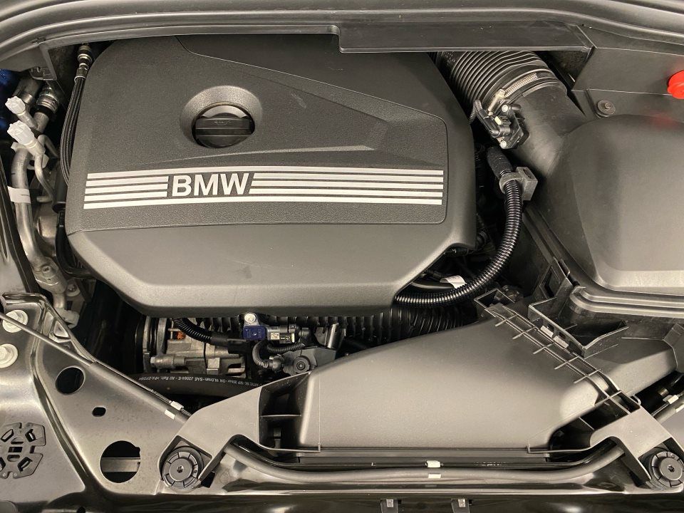 BMW 218