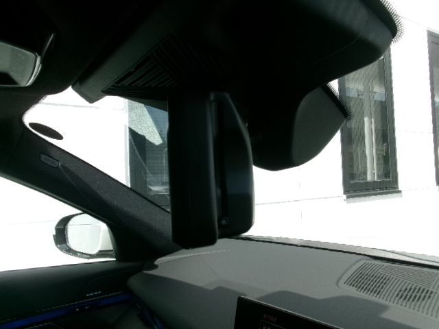 BMW i5 eDrive40 M Sport RHD