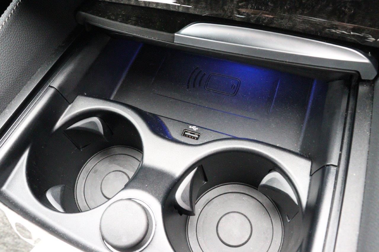 520d xDrive Sedan RHD