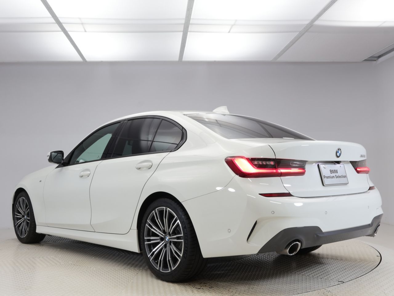 G20 320i Saloon RHD MX