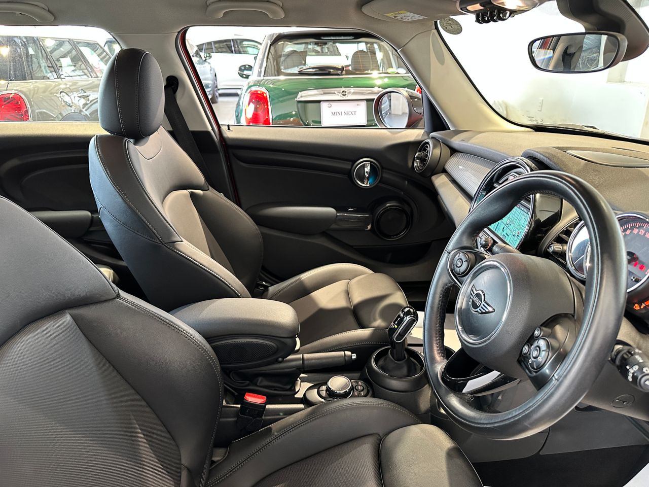 F55 MINI Cooper 5-Door Hatch LCI