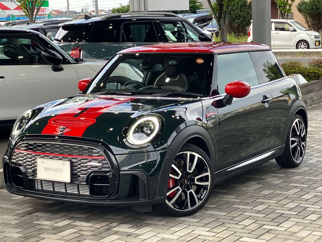 THE MINI JOHN COOPER WORKS.
