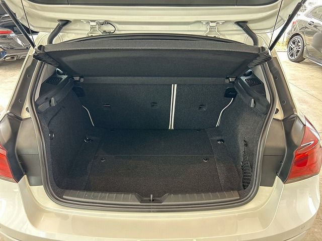 118 5DOOR RHD