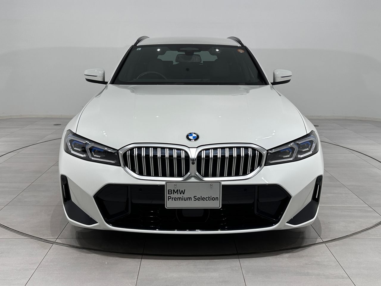 318i Touring RHD