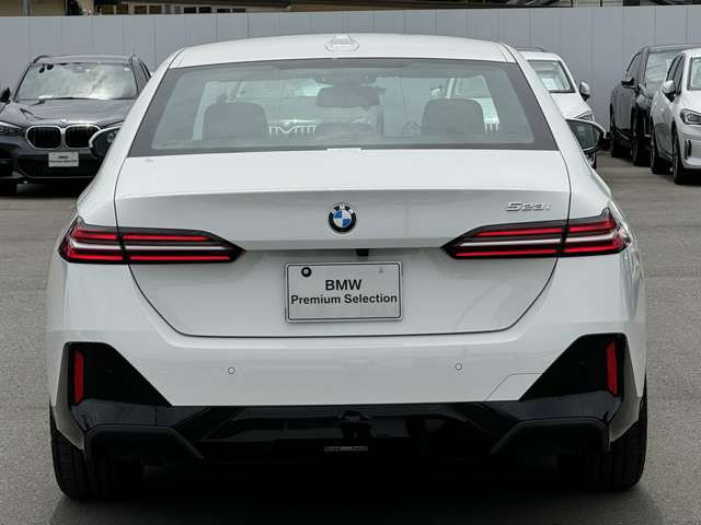 520i Sedan RHD