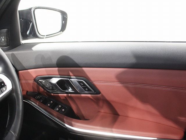 G21 M340i xDrive Touring LCI RHD