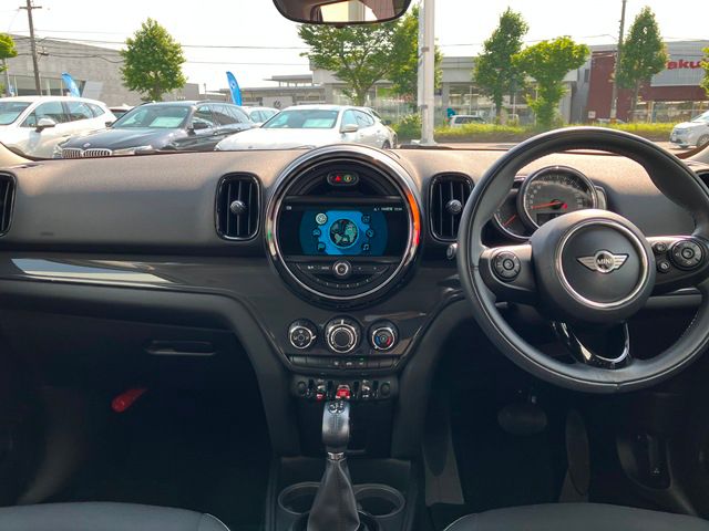MINI CROSSOVER ONE