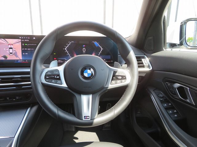 320d xDrive Berline RHD