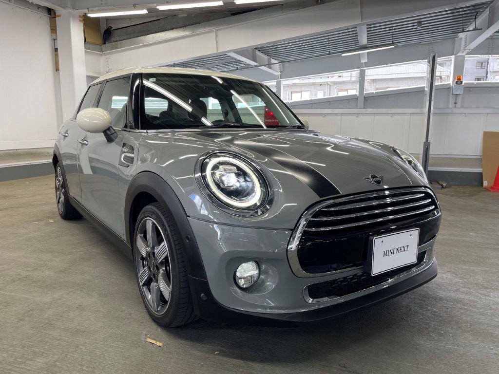 F55 MINI Cooper 5-Door Hatch LCI