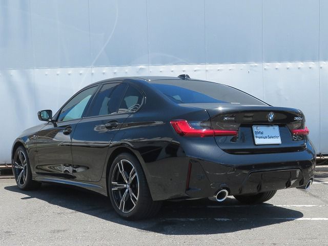 320d xDrive Berline RHD