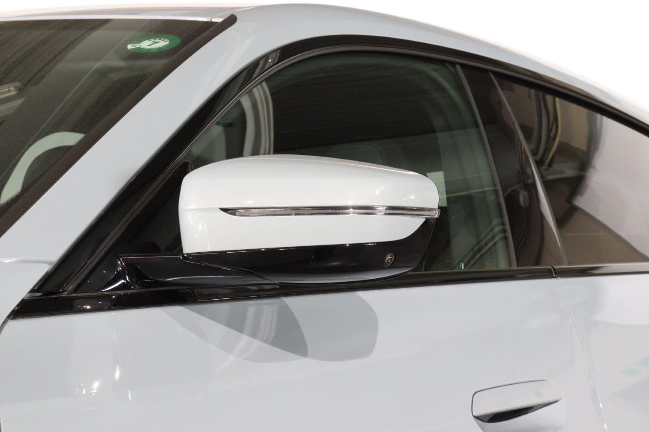 G26 i4 eDrive40 RHD