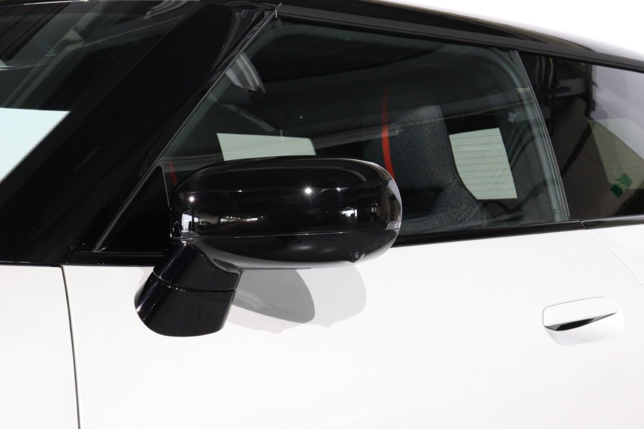 J01 MINI John Cooper Works Electric